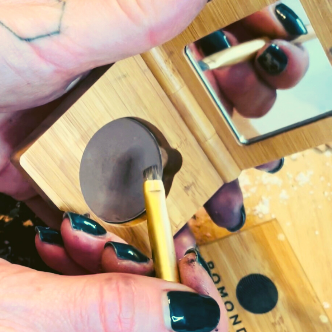Vegan Mineral Eyebrow palette and brush set